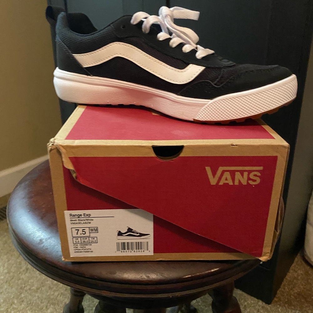 Vans Range Exp Black and White Shoes